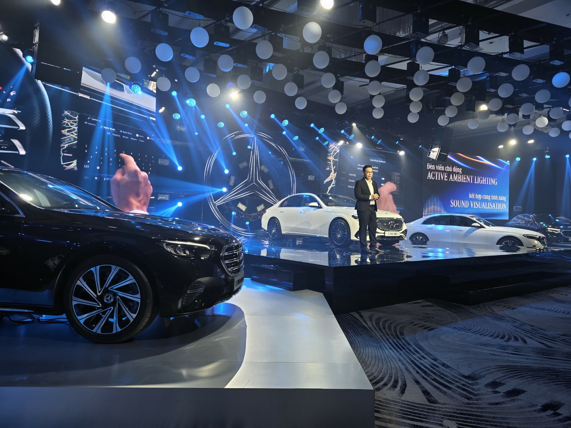 Mercedes-Benz E-Class 2025 ra mắt tại Việt Nam với 3 phiên bản, giá từ 2,39 tỷ đồng