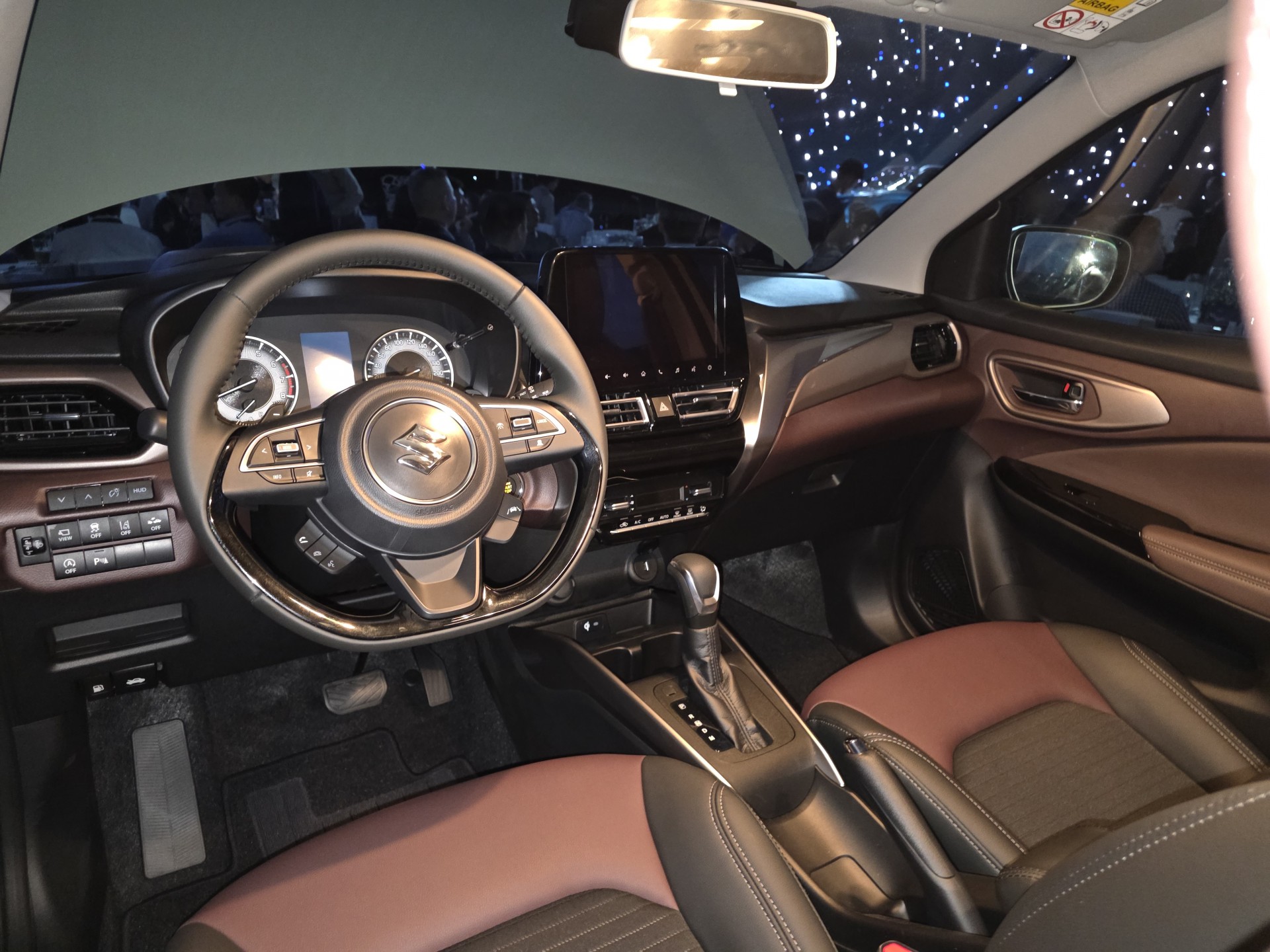 undefined Suzuki Fronx chính thức ra mắt tại Việt Nam