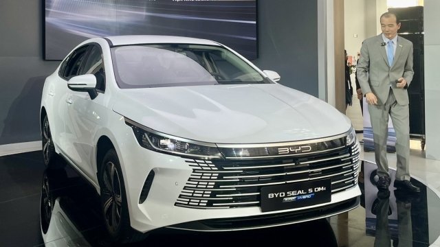 BYD Seal 5 ra mắt, giá 696 triệu đồng