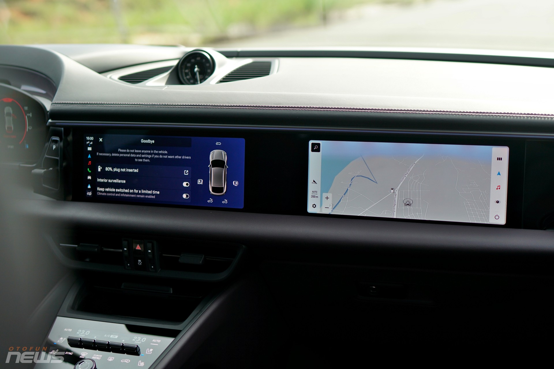 Cận cảnh Porsche Macan EV, SUV điện thể thao đậm chất Porsche