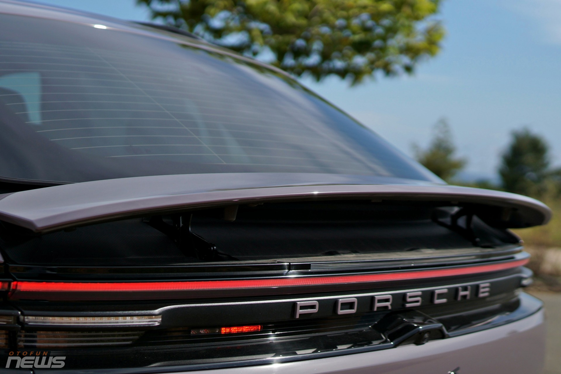 Cận cảnh Porsche Macan EV, SUV điện thể thao đậm chất Porsche