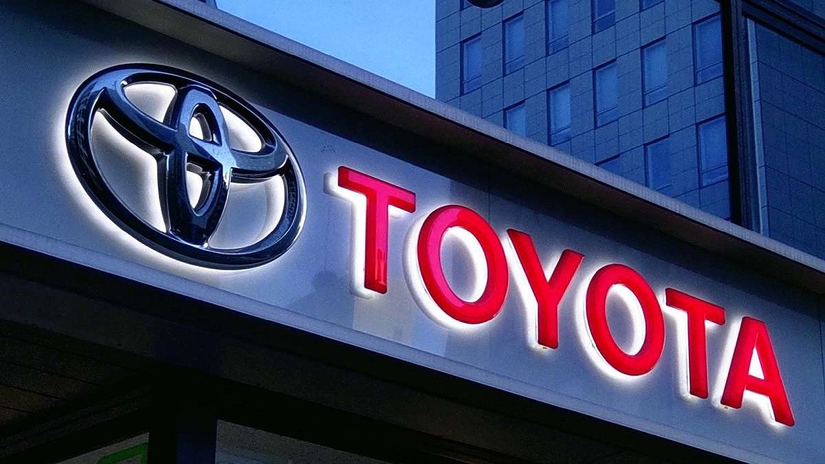 Toyota tiếp tục là thương hiệu ôtô giá trị nhất thế giới, vượt Mercedes, BMW và Tesla