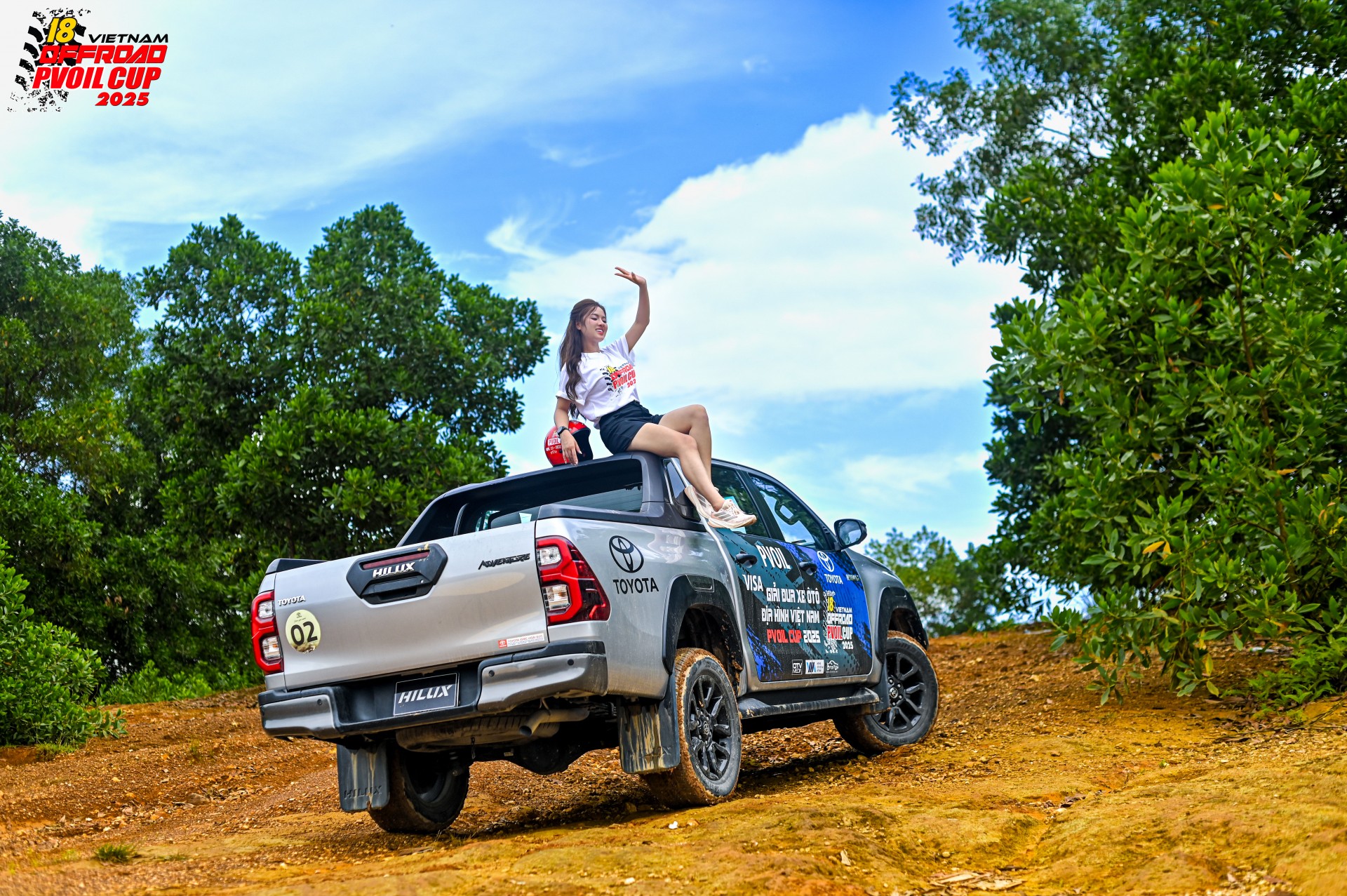 Chiêm ngưỡng bộ ảnh cổ động giải PVOIL VOC 2025 với Toyota Hilux