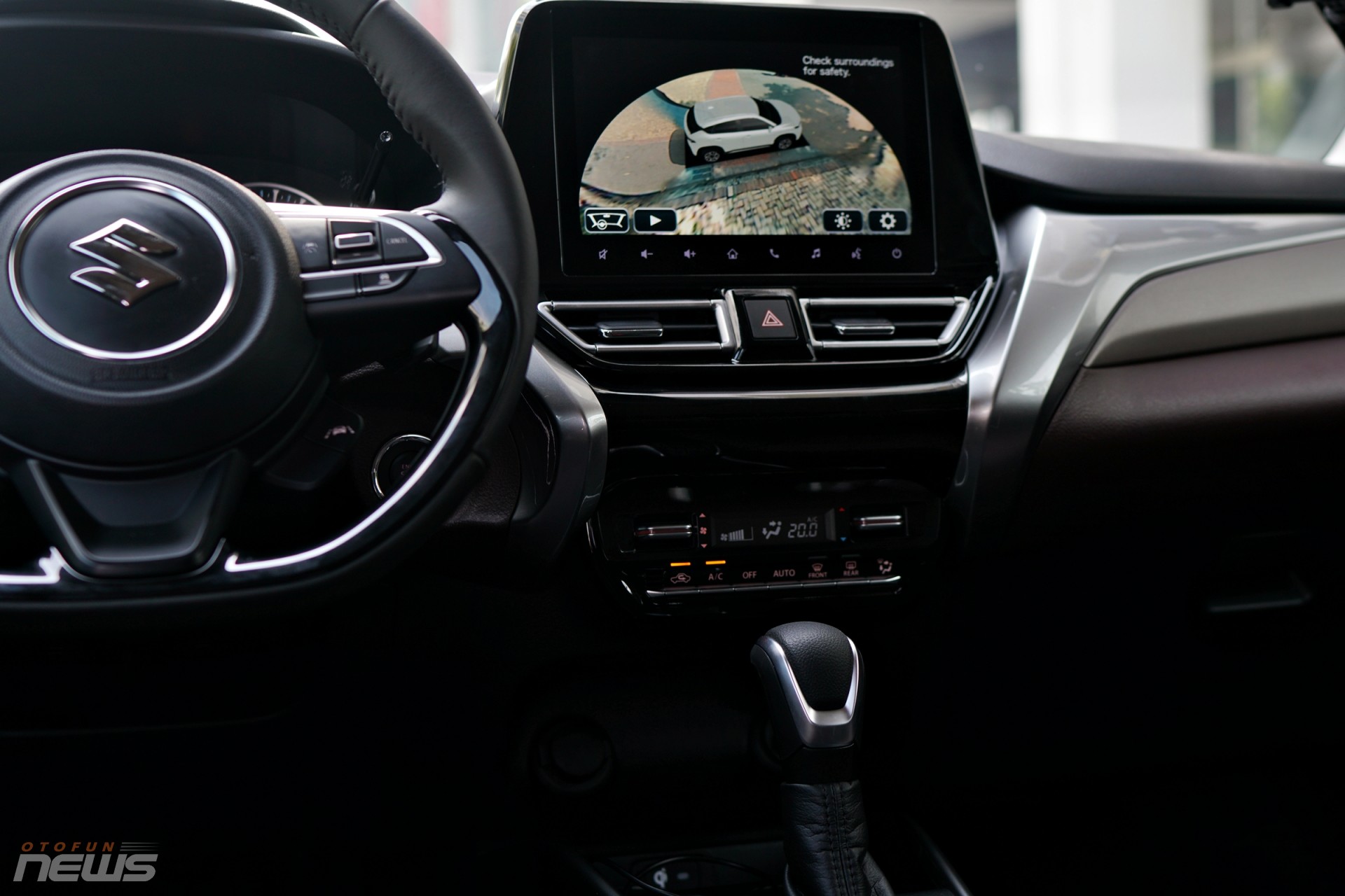 Suzuki Fronx 2025: Khi người mua Việt không còn phải chọn giữa giá và công nghệ