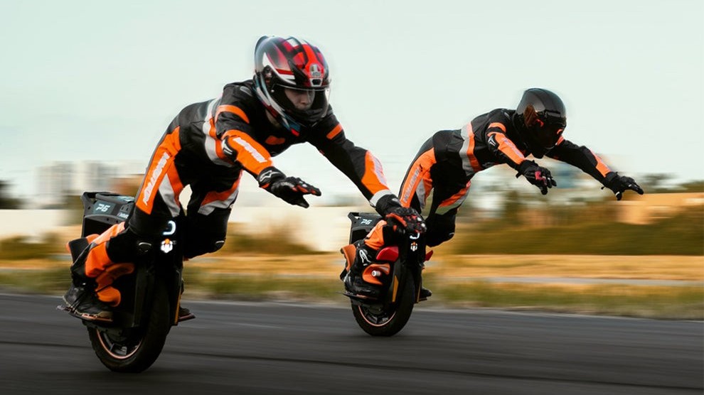 InMotion P6 - mẫu xe điện một bánh độc đáo với tốc độ tối đa tới 150 km/h