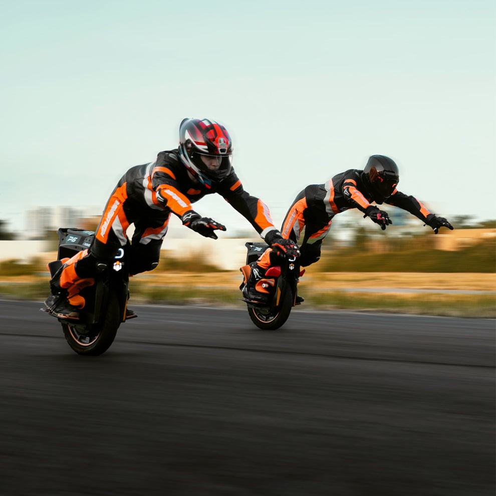 InMotion P6 - mẫu xe điện một bánh độc đáo với tốc độ tối đa tới 150 km/h InMotion P6 là mẫu xe điện một bánh hiệu suất cao