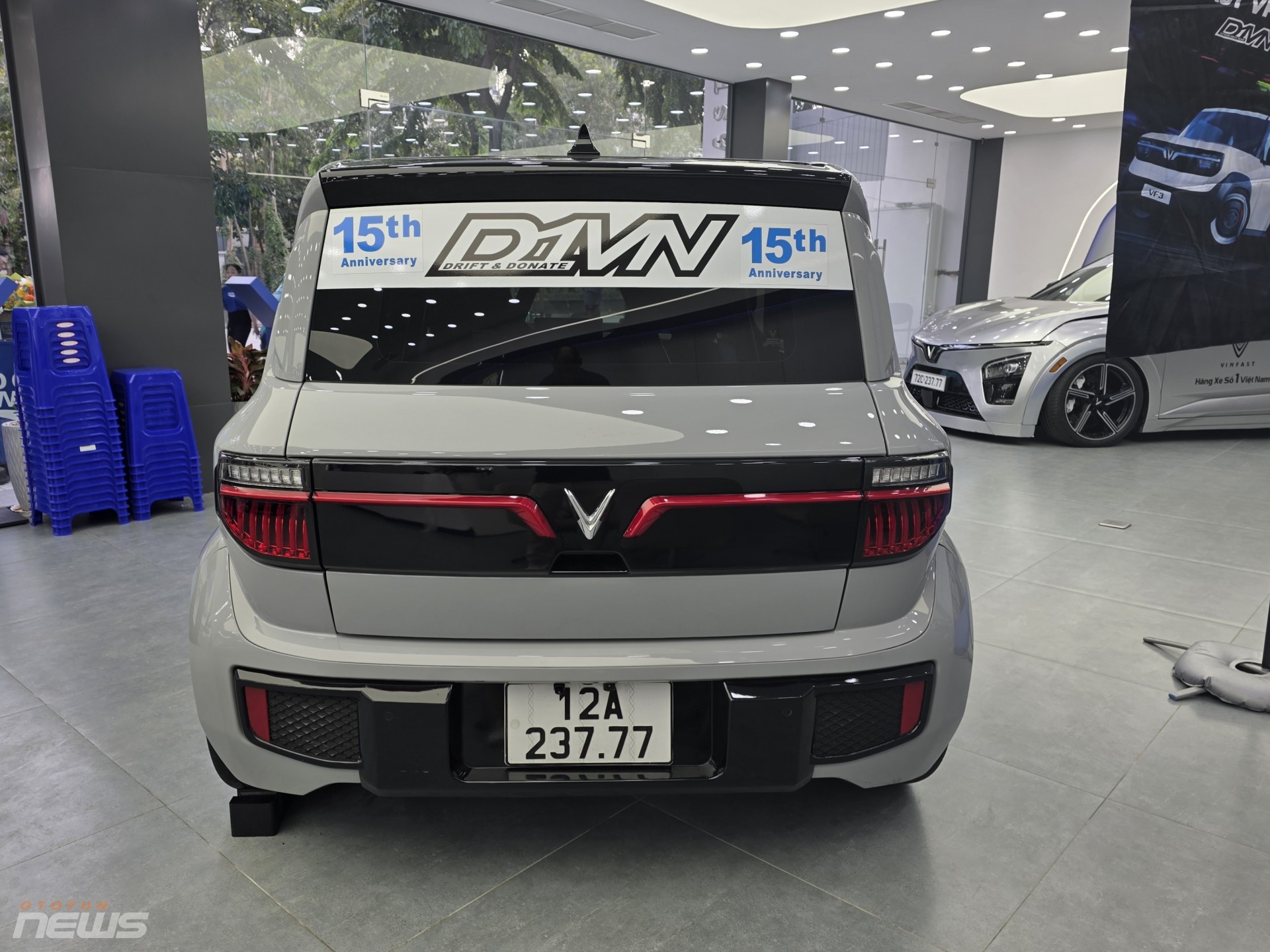 Cận cảnh VinFast VF 3 và VF 7 độ drift đầu tiên tại Việt Nam