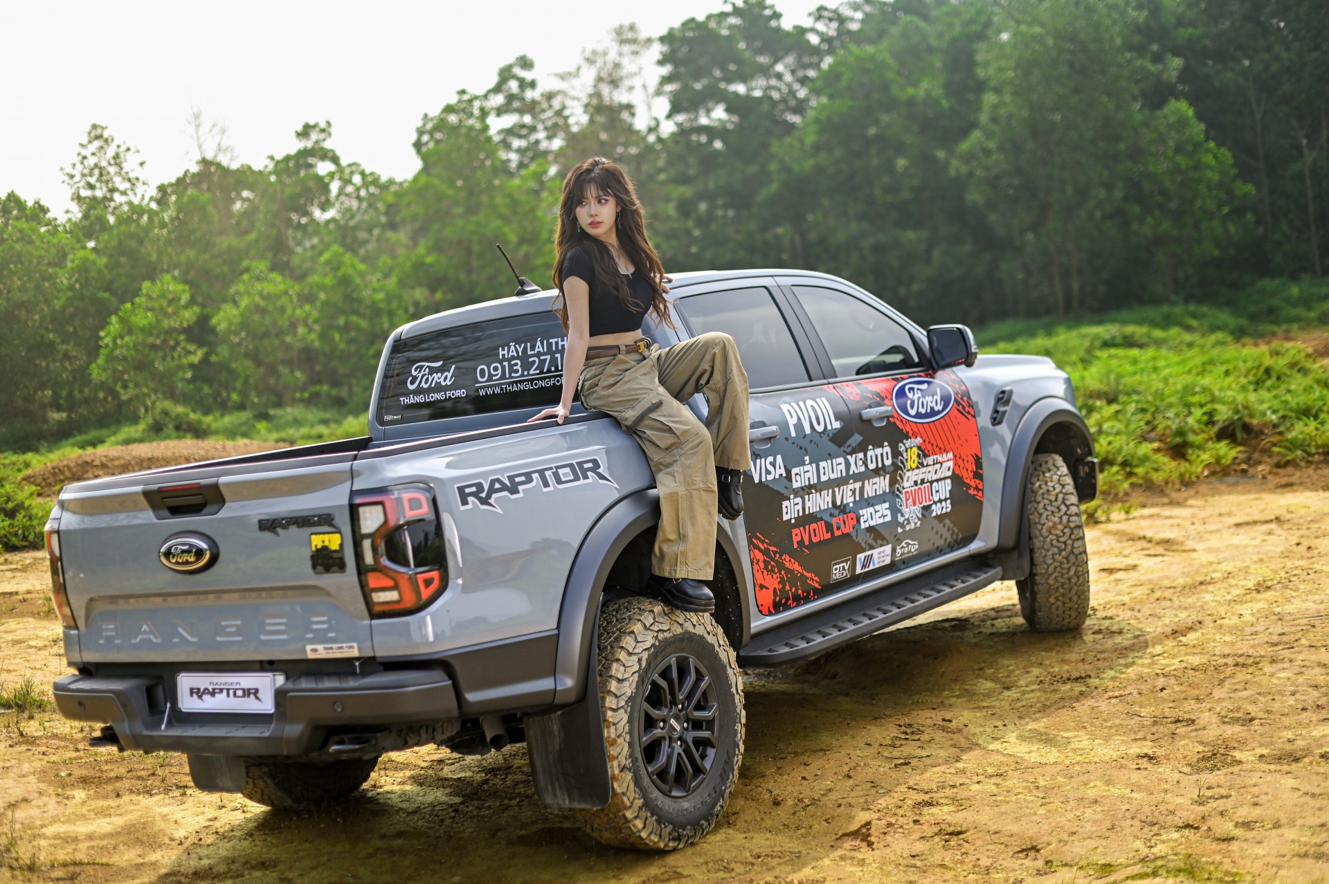 Ford Ranger Raptor: 'Chiến binh' off-road khuấy động PVOIL VOC 2025 Ford Ranger Raptor: 'Chiến binh' off-road khuấy động PVOIL VOC 2025