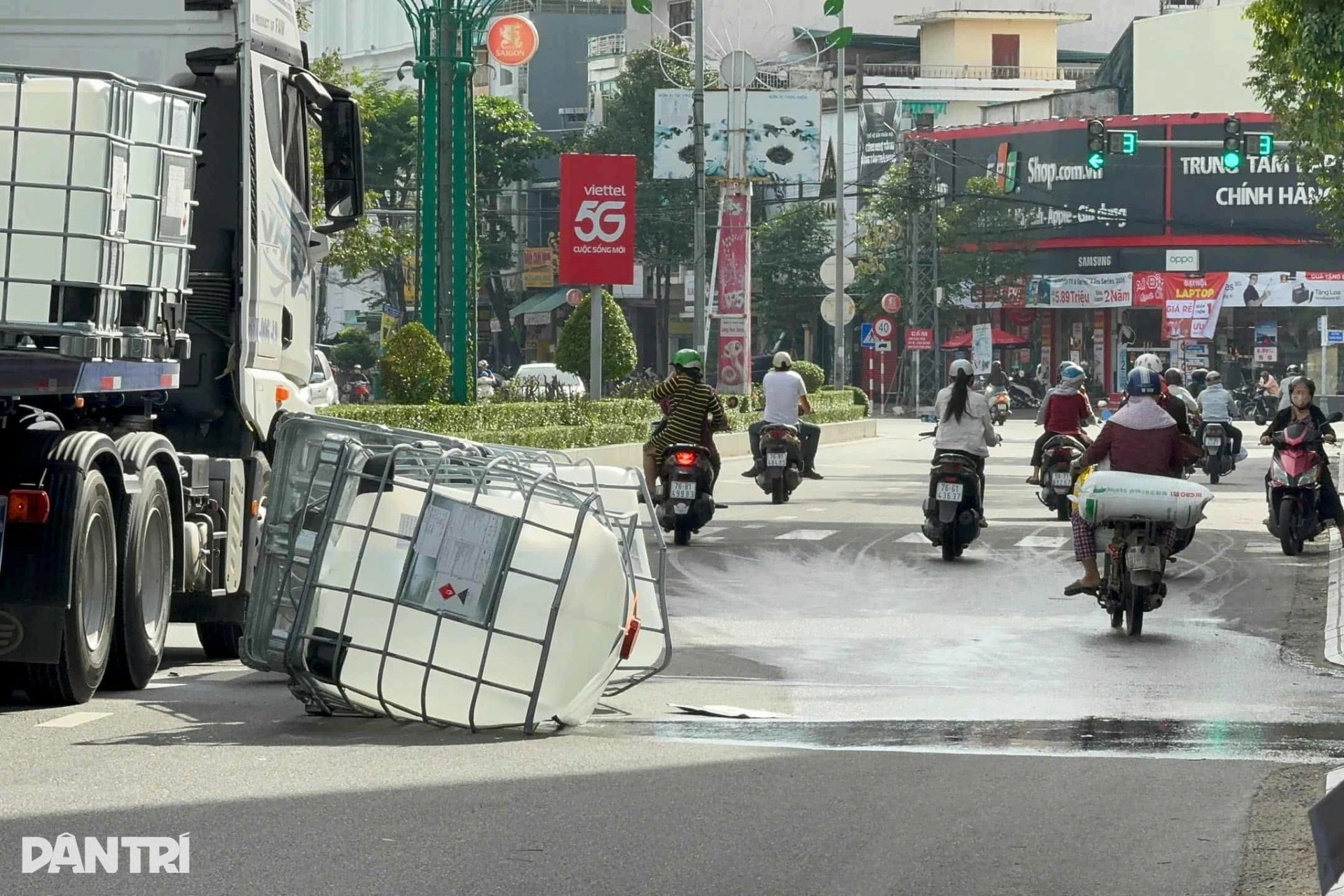 Tổng hợp tin tức tai nạn giao thông ngày 23/10/2025 Tổng hợp tin tức tai nạn giao thông ngày 23/10/2025