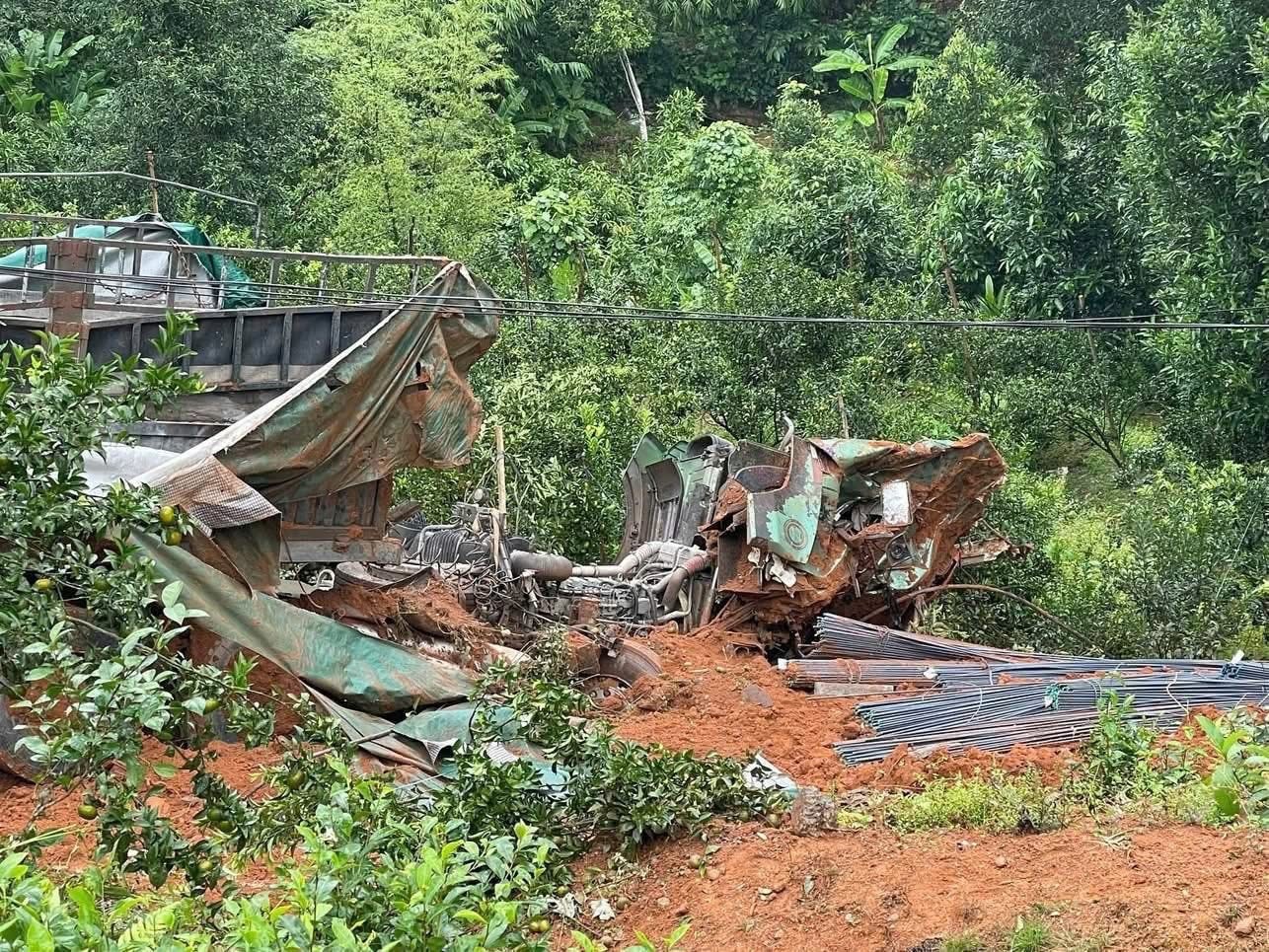 Tổng hợp tin tức tai nạn giao thông ngày 24/10/2025 Tổng hợp tin tức tai nạn giao thông ngày 24/10/2025