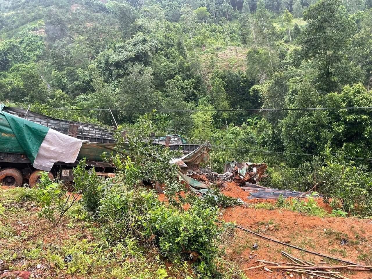 Tổng hợp tin tức tai nạn giao thông ngày 24/10/2025 Tổng hợp tin tức tai nạn giao thông ngày 24/10/2025