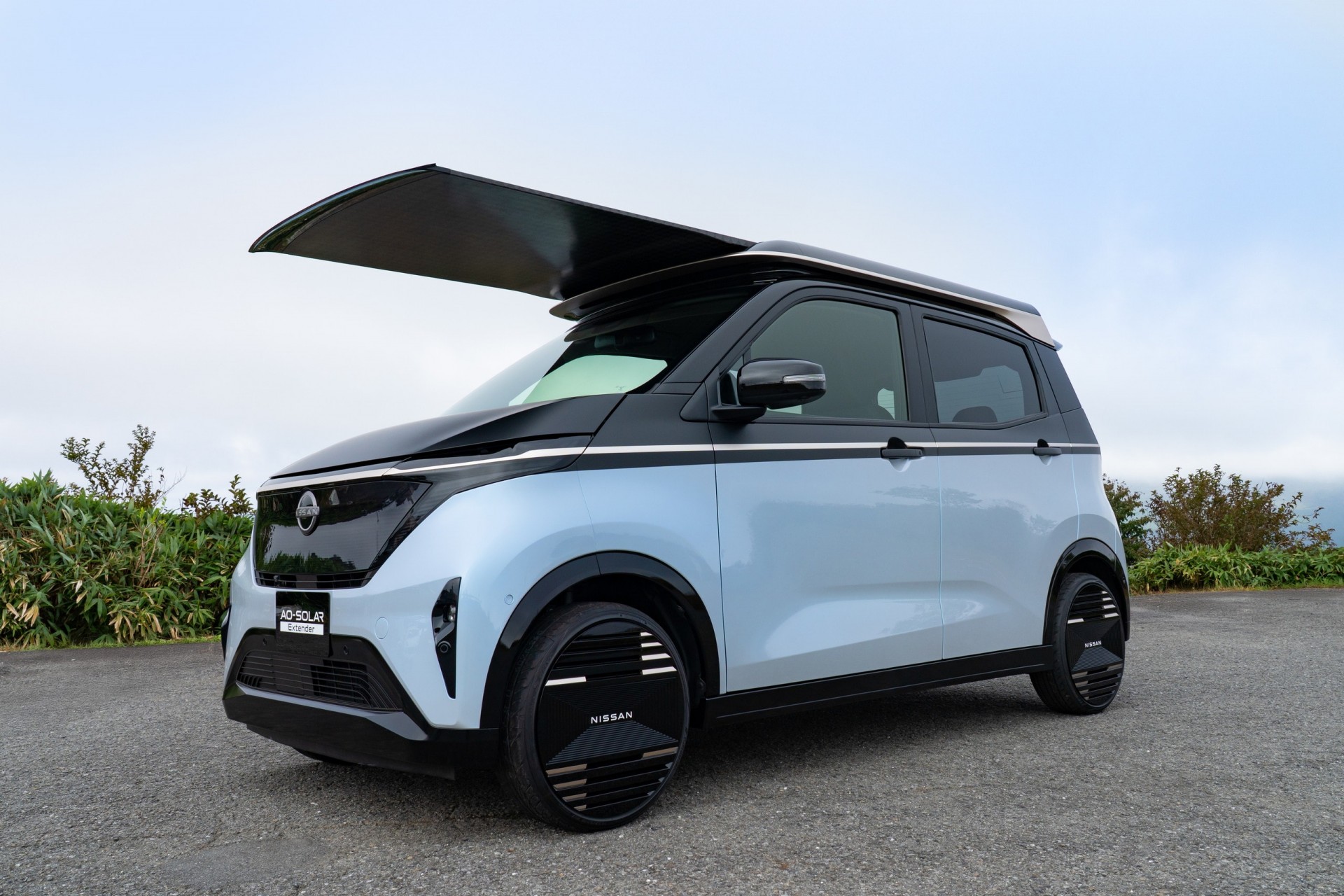 hệ thống năng lượng mặt trời trên xe điện Nissan