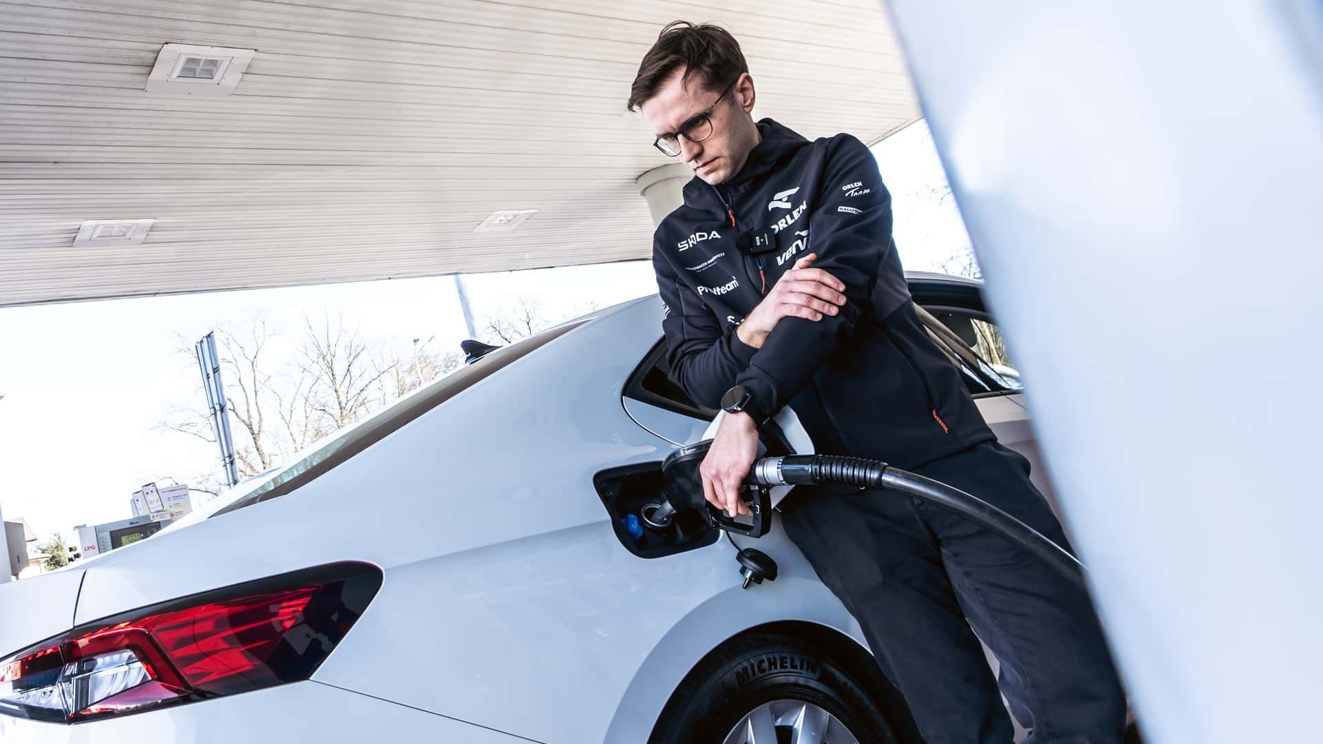 Chiếc Skoda này đã thiết lập Kỷ lục Guinness khi đi gần 3.000 km bằng một bình nhiên liệu Người cầm lái chiếc Skoda là Miko Marczyk, nhà vô địch Giải đua Xe Rally châu Âu 2025 (ERC)