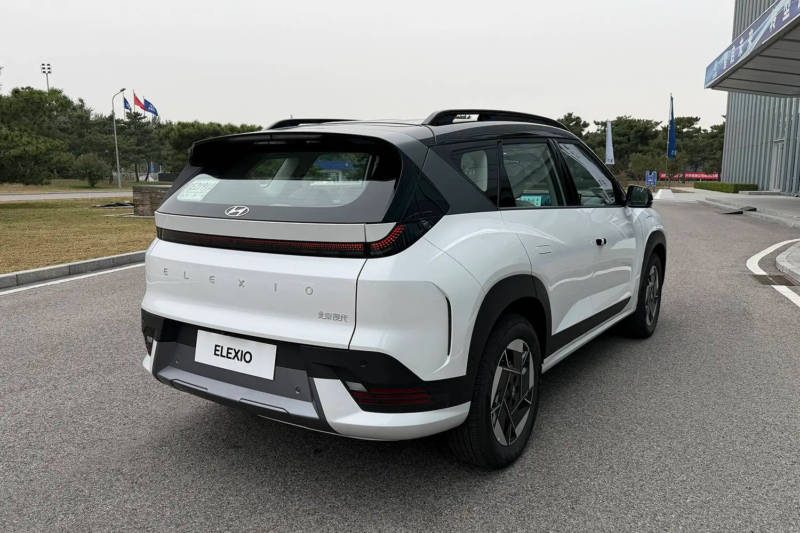 Phía sau của SUV điện Hyundai EO