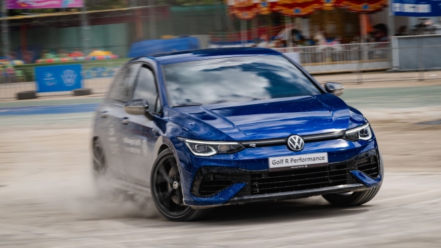 Volkswagen Golf ra mắt Việt Nam với 6 phiên bản, giá từ 798 triệu đồng