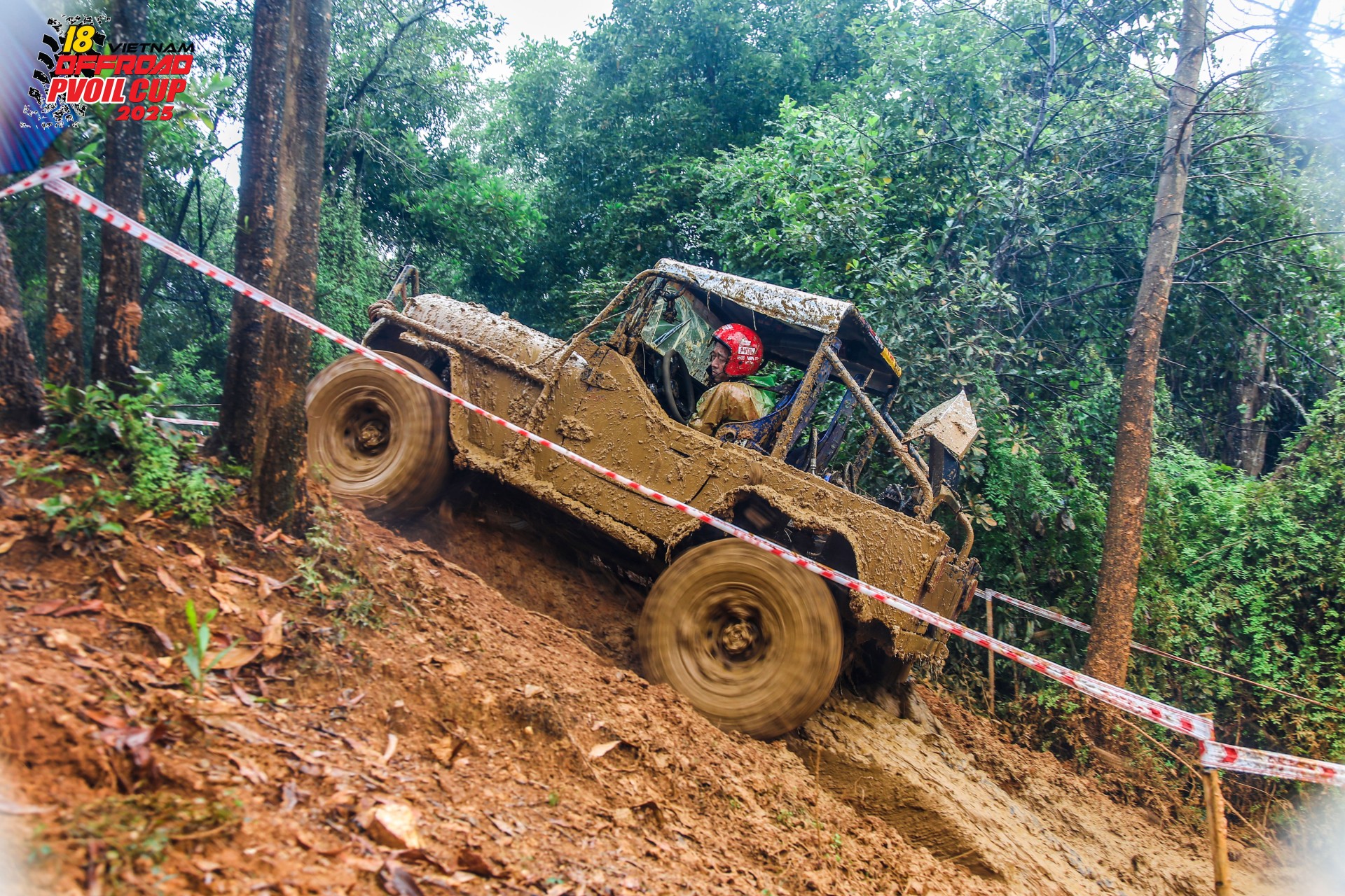 Hạng chuyên nghiệp PVOIL VOC 2025: Bùn, khói và bản lĩnh của những tay lái thép Hạng chuyên nghiệp PVOIL VOC 2025: Bùn, khói và bản lĩnh của những tay lái thép