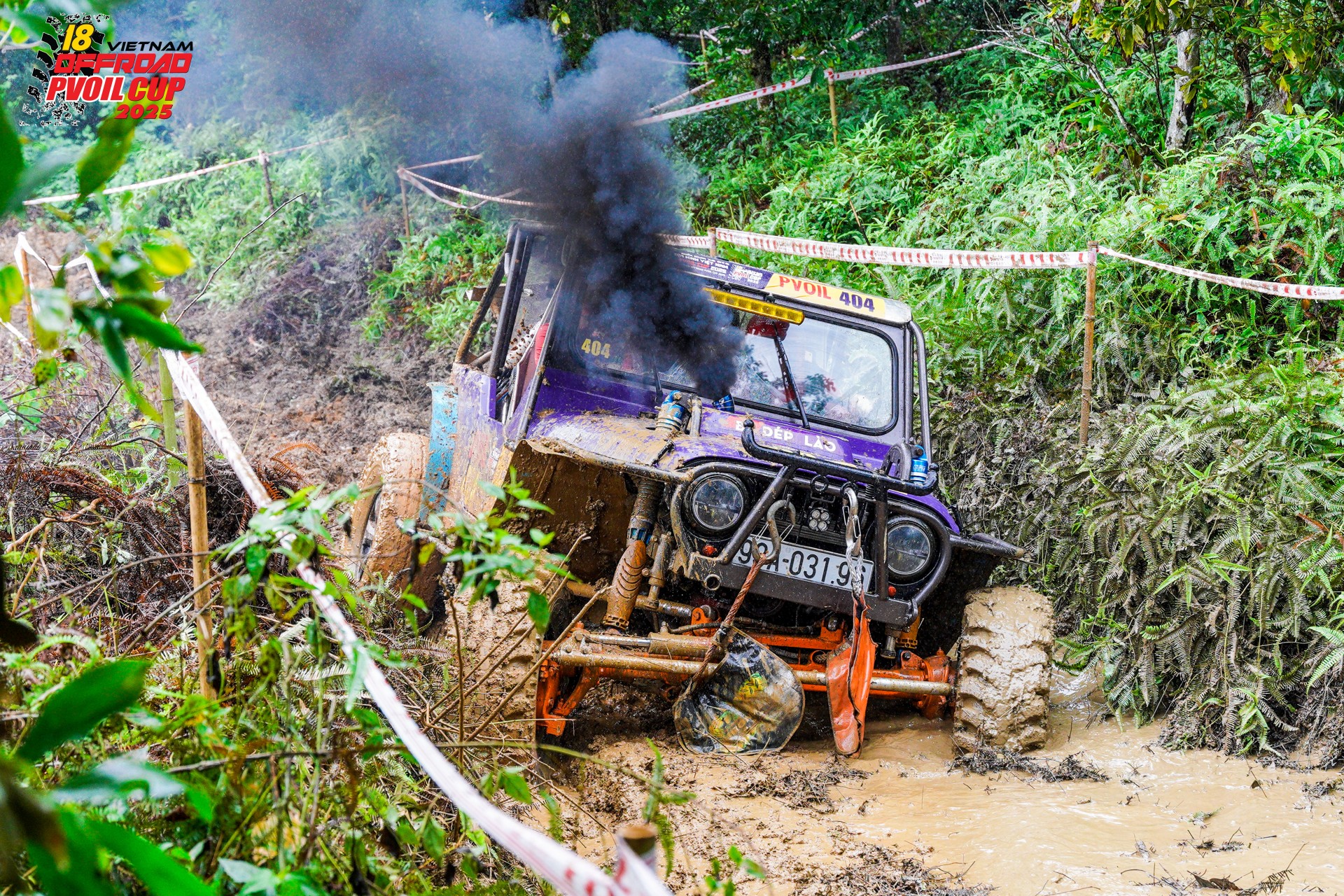 Hạng chuyên nghiệp PVOIL VOC 2025: Bùn, khói và bản lĩnh của những tay lái thép