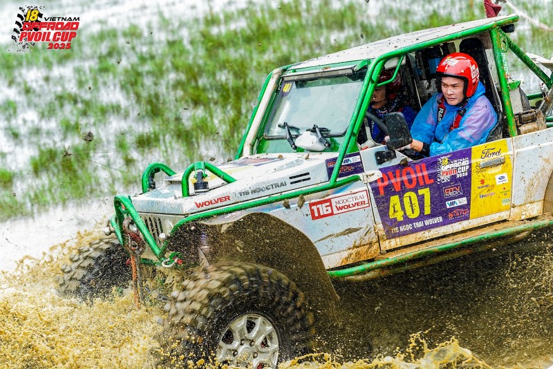 Muôn vẻ cảm xúc trên gương mặt lấm lem của các tay đua PVOIL VOC 2025 Muôn vẻ cảm xúc trên gương mặt lấm lem của các tay đua PVOIL VOC 2025