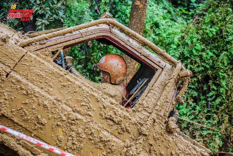 Muôn vẻ cảm xúc trên gương mặt lấm lem của các tay đua PVOIL VOC 2025 Muôn vẻ cảm xúc trên gương mặt lấm lem của các tay đua PVOIL VOC 2025