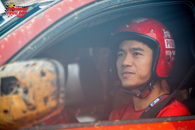 Muôn vẻ cảm xúc trên gương mặt lấm lem của các tay đua PVOIL VOC 2025 Muôn vẻ cảm xúc trên gương mặt lấm lem của các tay đua PVOIL VOC 2025