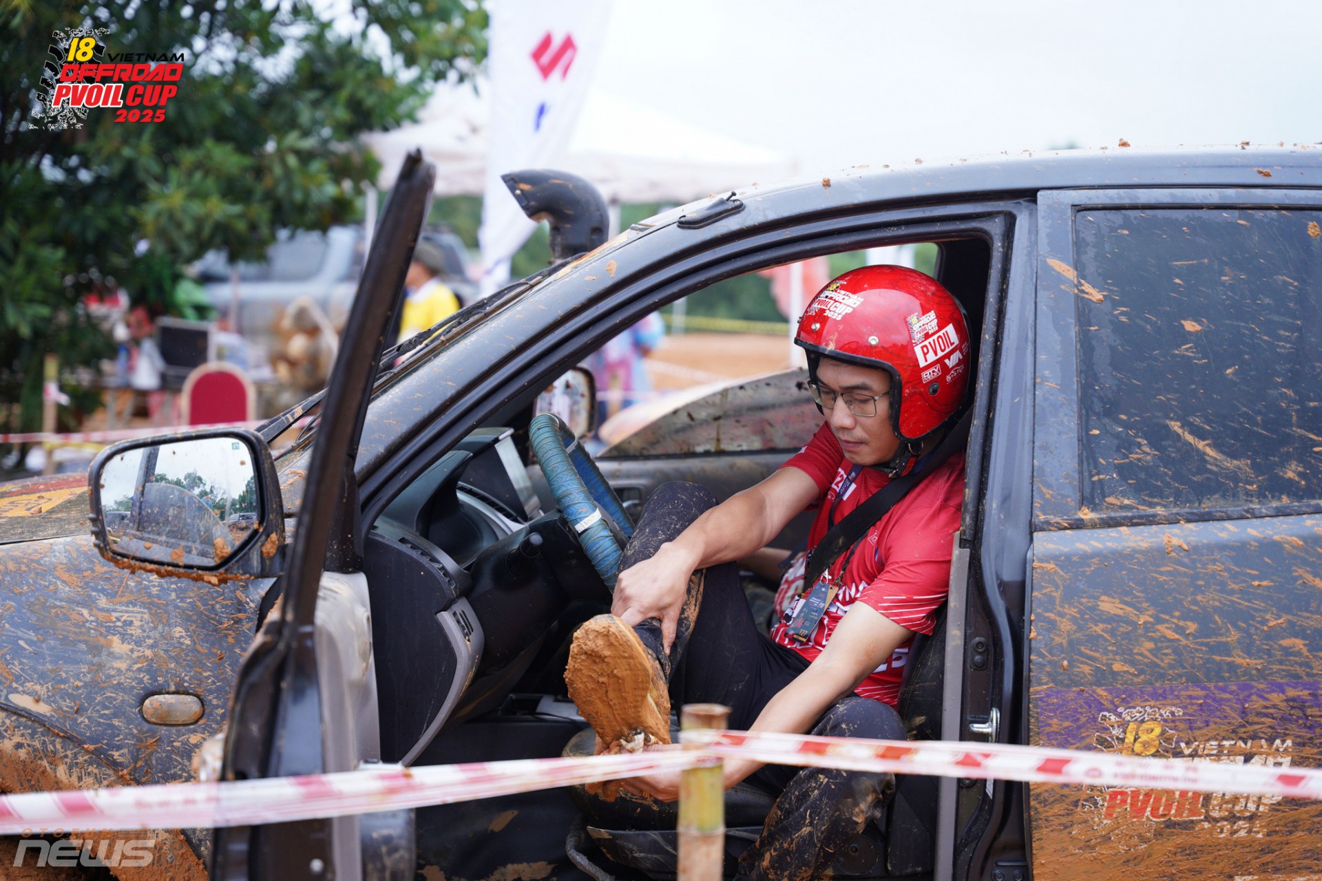 Hạng Cơ bản VOC 2025: Khi xe thương mại bước vào 'đấu trường bùn đất'