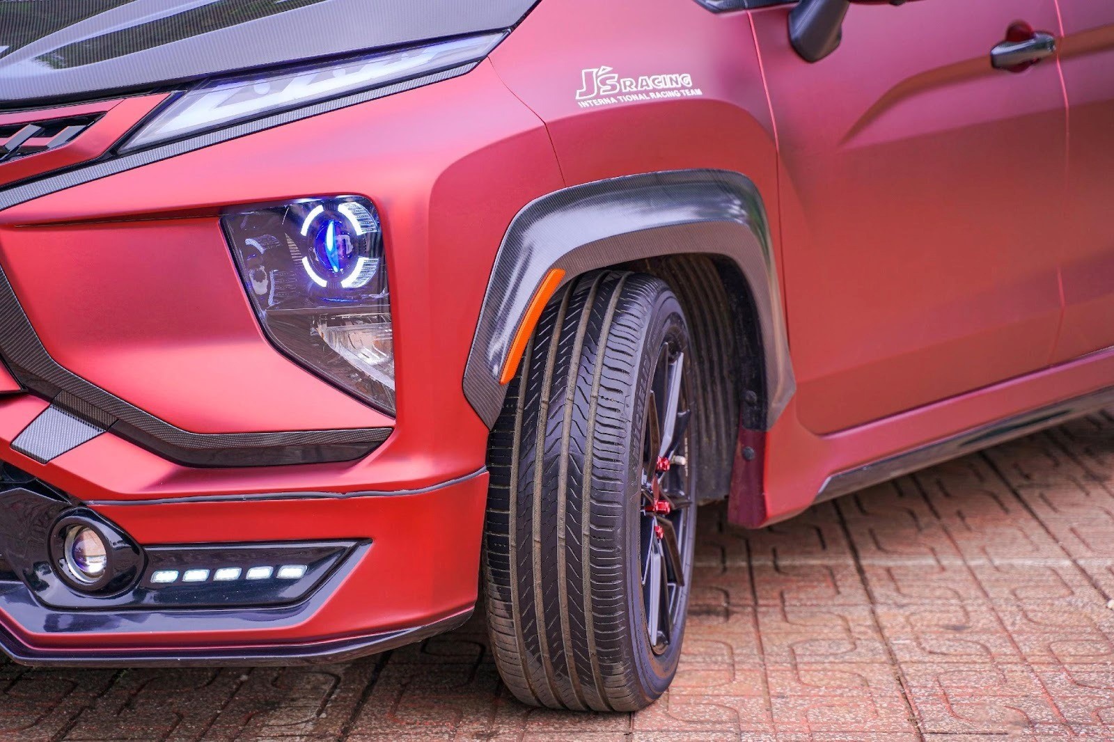 Lốp xe hơi - nỗi đau xa xỉ hay khoản đầu tư xịn? Lốp xe hơi - nỗi đau xa xỉ hay khoản đầu tư xịn?