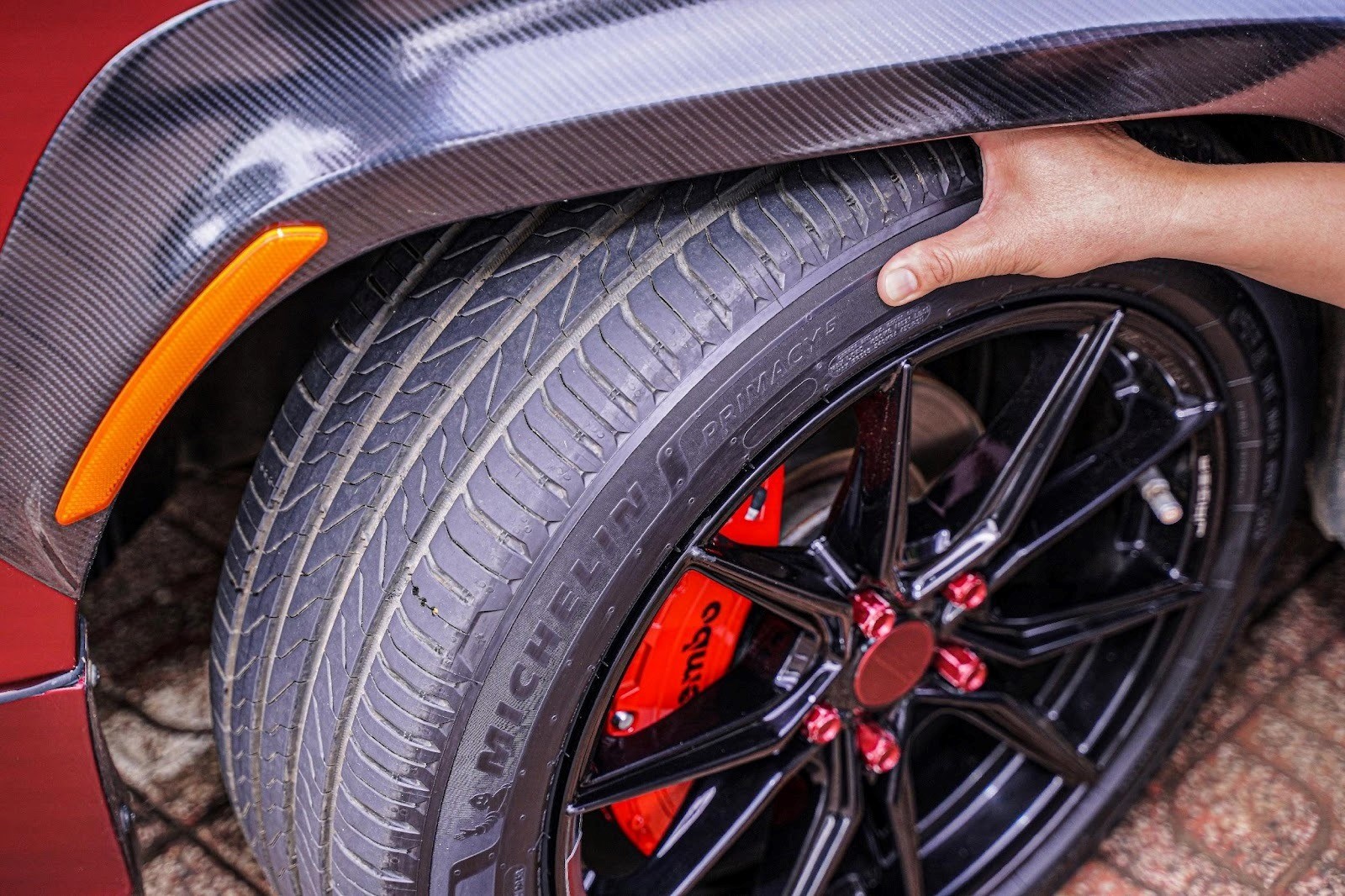 Lốp xe hơi - nỗi đau xa xỉ hay khoản đầu tư xịn? Lốp xe hơi - nỗi đau xa xỉ hay khoản đầu tư xịn?