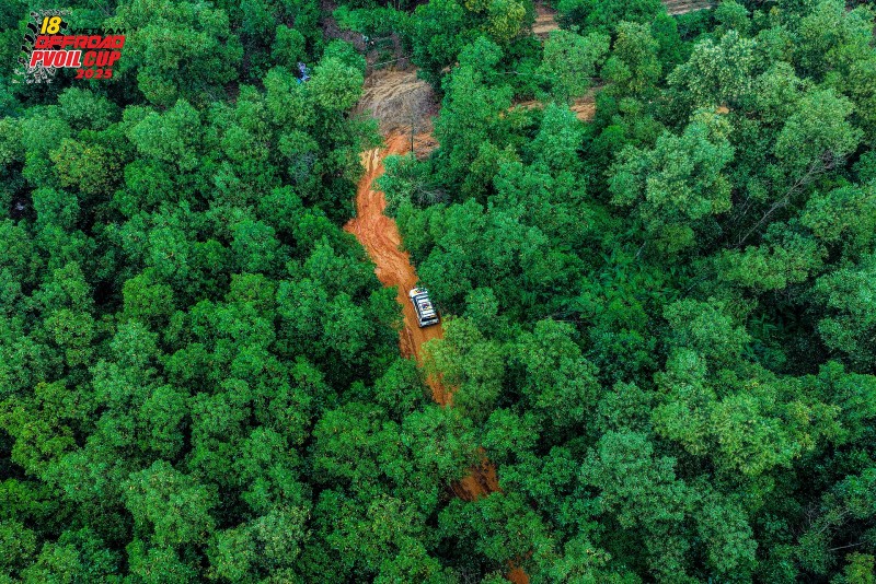 Chiêm ngưỡng những cung đường thi đấu đậm màu sắc thiên nhiên của PVOIL VOC 2025 Chiêm ngưỡng những cung đường thi đấu 'tuyệt đối điện ảnh' tại PVOIL VOC 2025