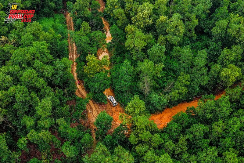 Chiêm ngưỡng những cung đường thi đấu đậm màu sắc thiên nhiên của PVOIL VOC 2025 Chiêm ngưỡng những cung đường thi đấu 'tuyệt đối điện ảnh' tại PVOIL VOC 2025