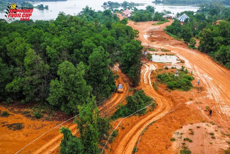 Chiêm ngưỡng những cung đường thi đấu đậm màu sắc thiên nhiên của PVOIL VOC 2025 Chiêm ngưỡng những cung đường thi đấu 'tuyệt đối điện ảnh' tại PVOIL VOC 2025