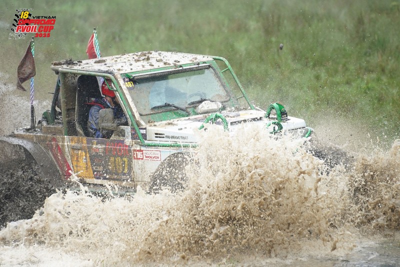 Vỡ oà cảm xúc trên hành trình vô địch Hạng Chuyên nghiệp PVOIL VOC 2025 của đội 407 - 116 Ngọc Trai Wolver