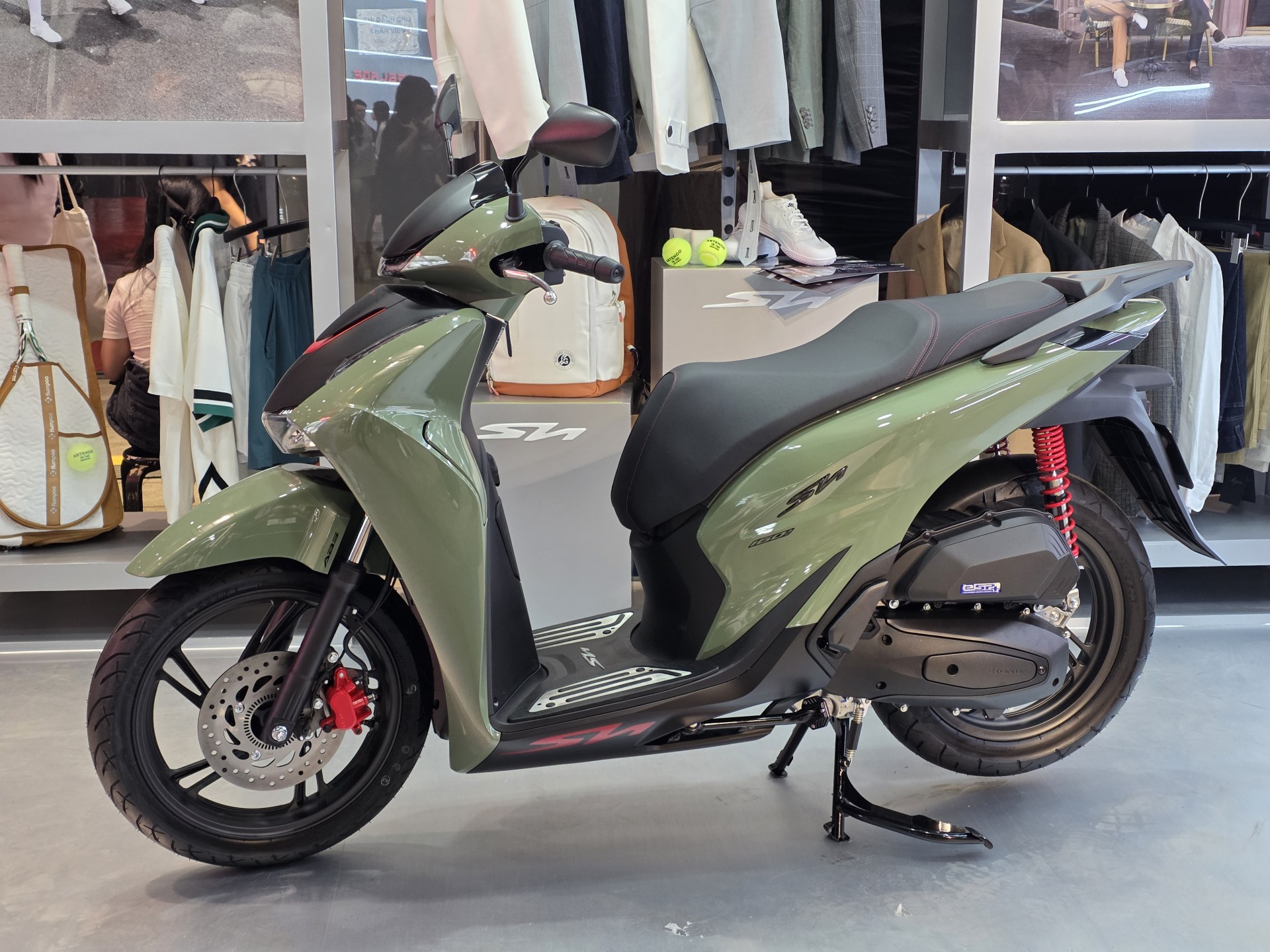 Honda ra mắt bộ đôi SH và Air Blade 2026: Thiết kế mới, nhiều trang bị đáng chú ý Honda ra mắt bộ đôi SH và Air Blade 2026: Thiết kế mới, nhiều trang bị đáng chú ý