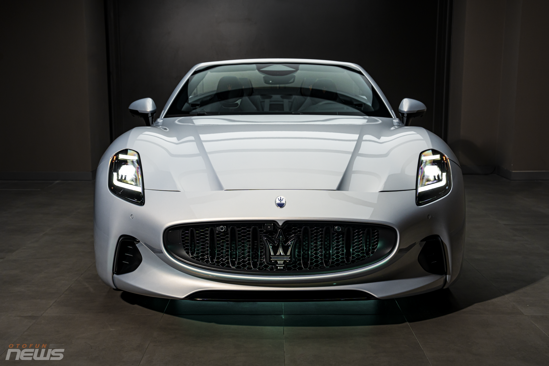 Maserati GranCabrio Folgore, xe mui trần thuần điện đầu tiên trong phân khúc xe sang Maserati GranCabrio Folgore, xe mui trần thuần điện đầu tiên trong phân khúc xe sang