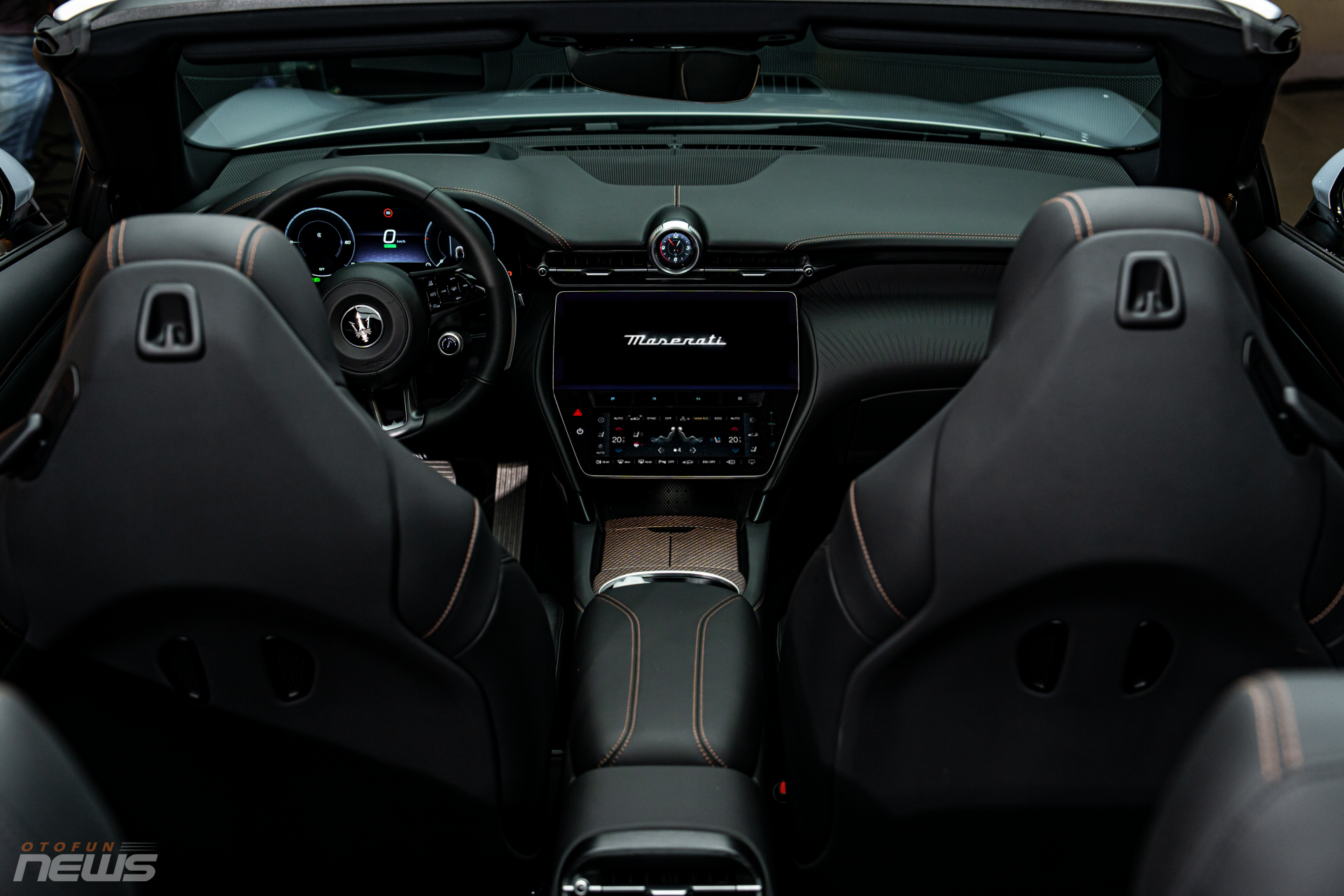 Maserati GranCabrio Folgore, xe mui trần thuần điện đầu tiên trong phân khúc xe sang Maserati GranCabrio Folgore, xe mui trần thuần điện đầu tiên trong phân khúc xe sang