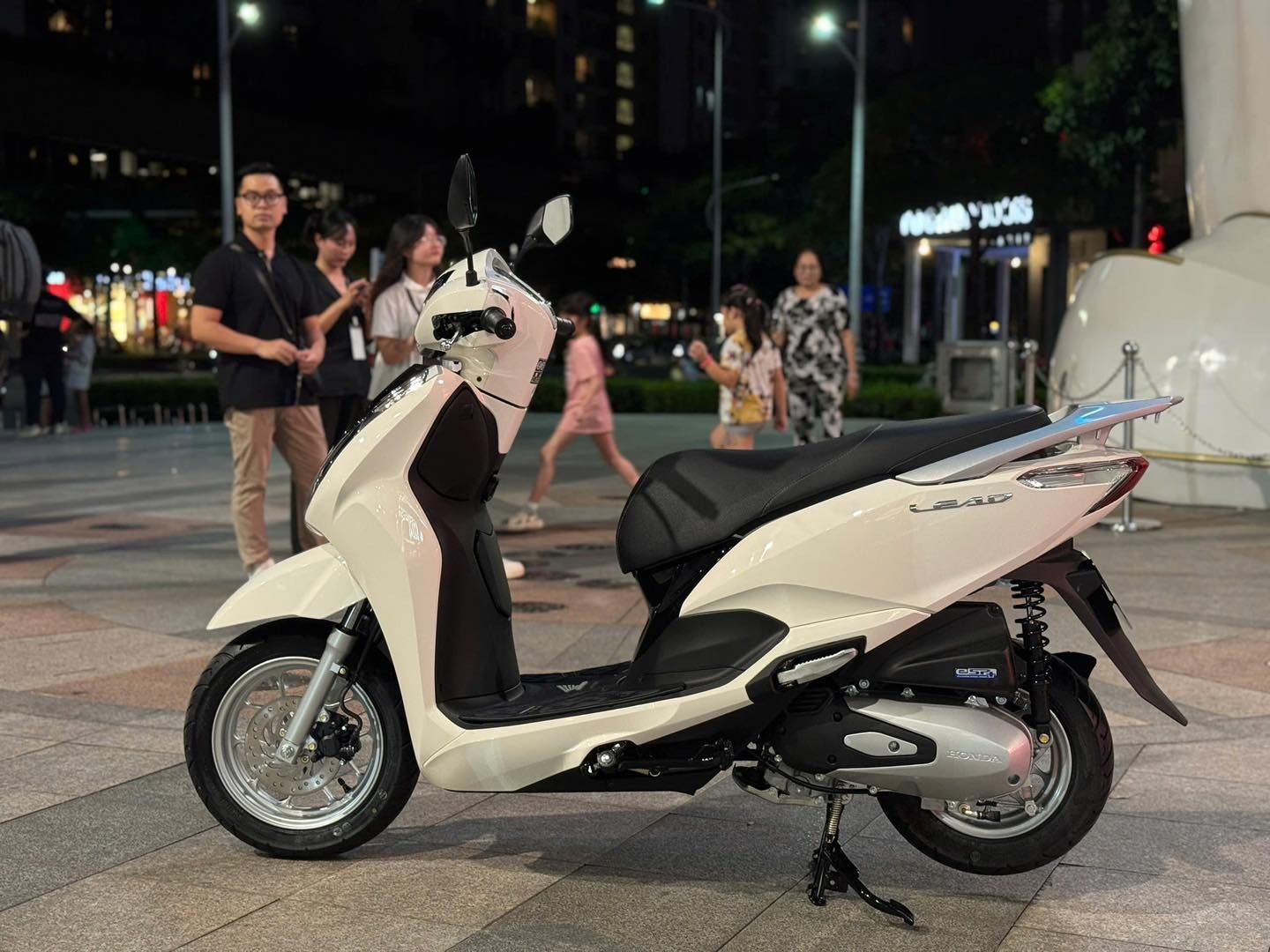 Honda ra mắt bộ đôi SH, Air Blade và LEAD 2026: Thiết kế mới, nhiều trang bị đáng chú ý