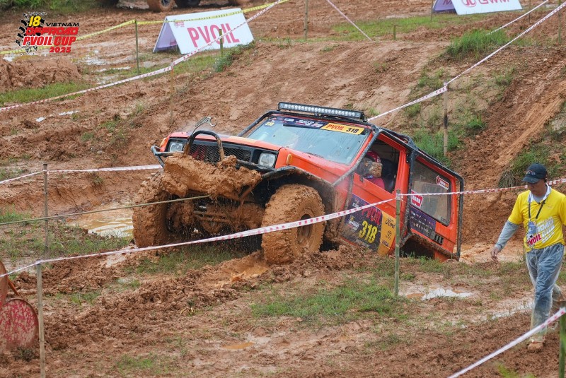 Con đường đăng quang Hạng SUV Nâng Cao tại PVOIL VOC 2025 của đội đua 318 Vulcan4x4-PNF Con đường đăng quang Hạng SUV Nâng cao tại PVOIL VOC 2025 của đội đua 318 - Vulcan4x4-PNF