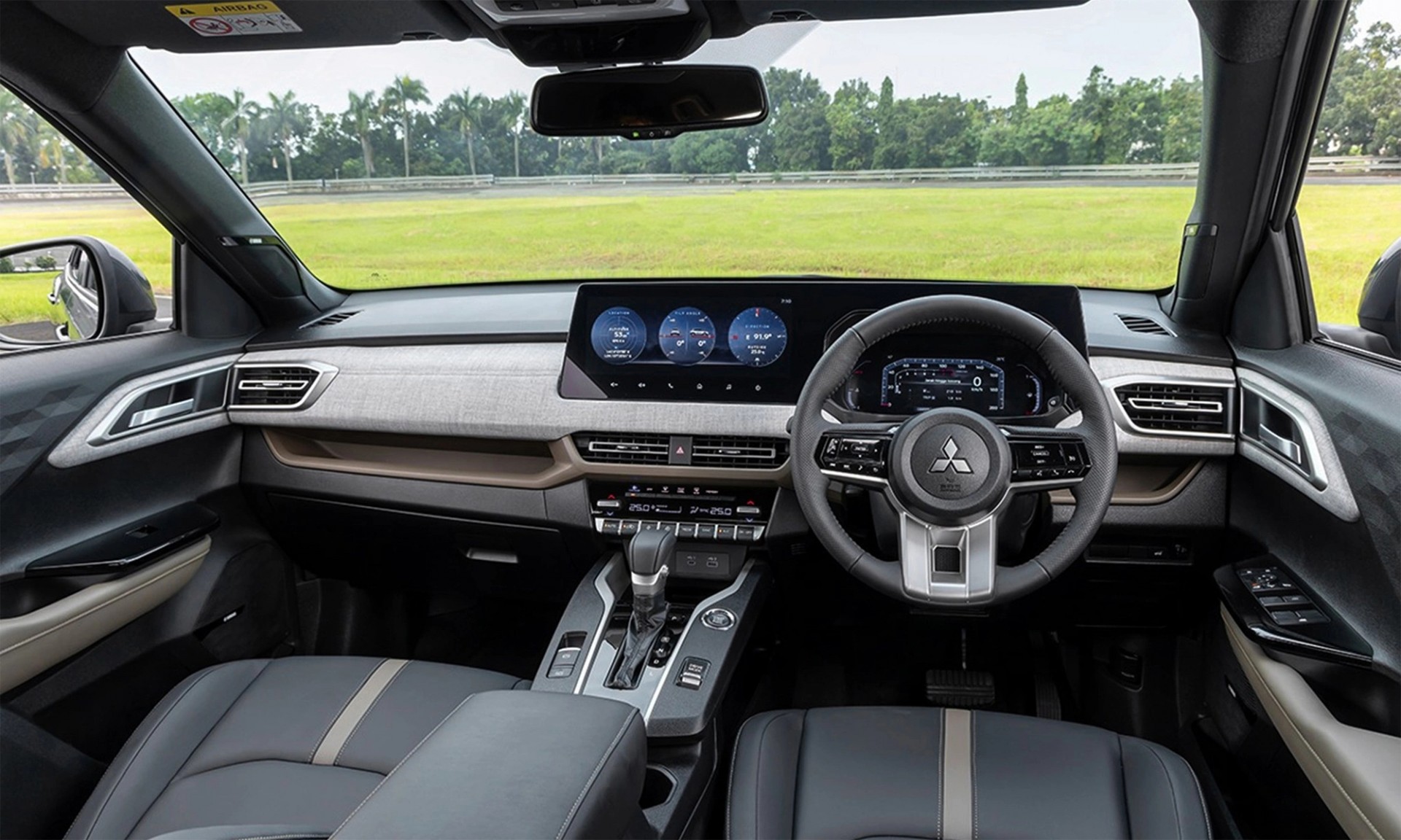 Mitsubishi Xforce HEV 2026 ra mắt Thái Lan, giá quy đổi 727 triệu đồng Mitsubishi Xforce HEV 2026 ra mắt Thái Lan, giá quy đổi 727 triệu đồng