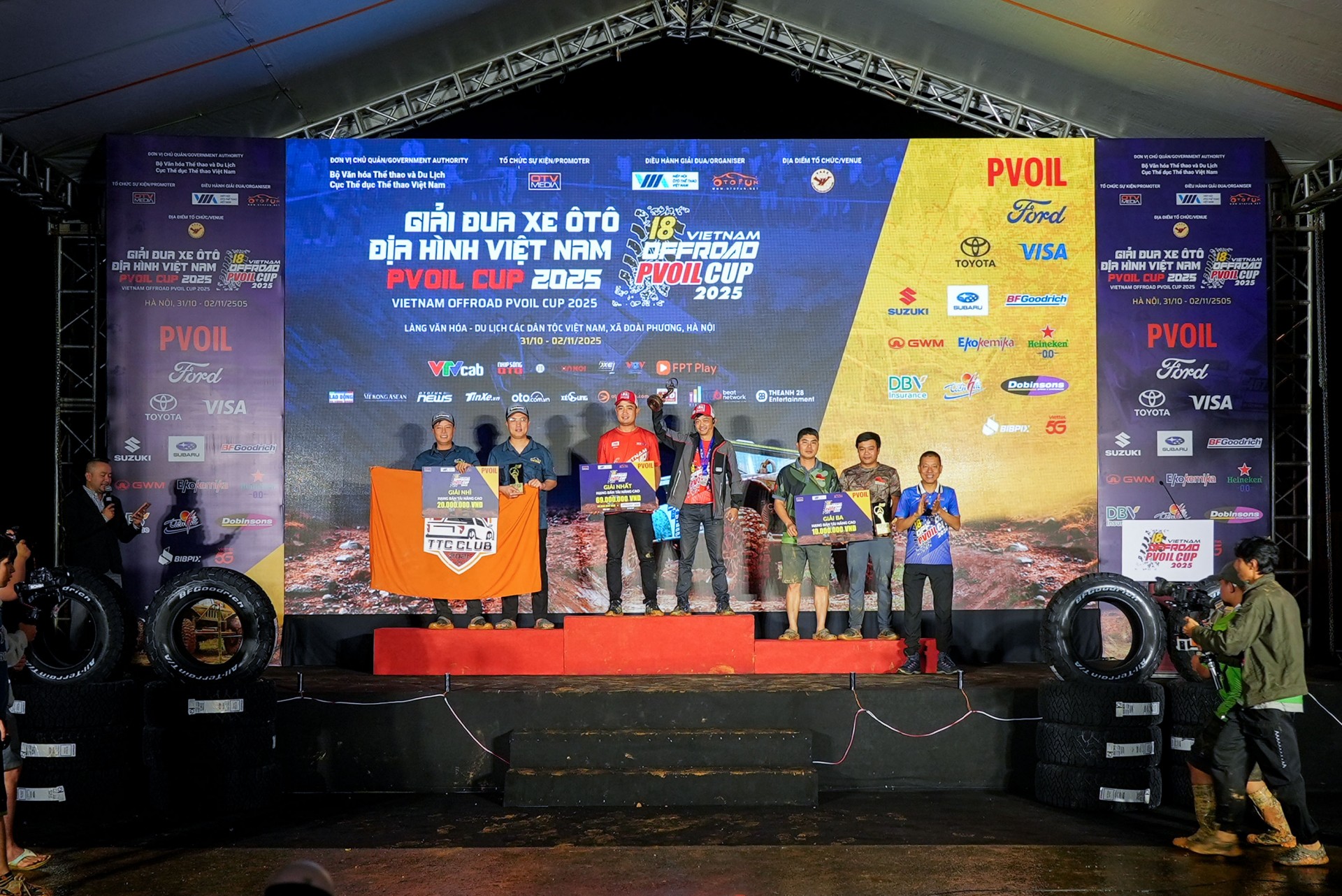 Tự tin và ổn định là cách đội 208 - PAC Wolver 1 giành giải Nhất Hạng Bán tải Nâng cao PVOIL VOC 2025 Với tổng điểm 1.056 sau tất cả các bài thi, PAC Wolver 1 đã bước lên bục cao nhất trong tối bế mạc ngày 02/11/2025