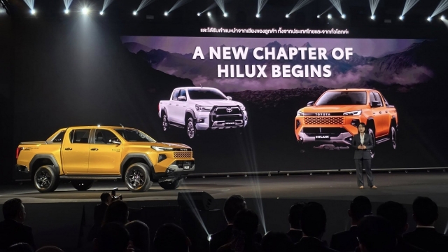 Cận cảnh Toyota Hilux thế hệ mới, giá từ quy đổi 628 triệu đồng, có bản EV chạy 351km