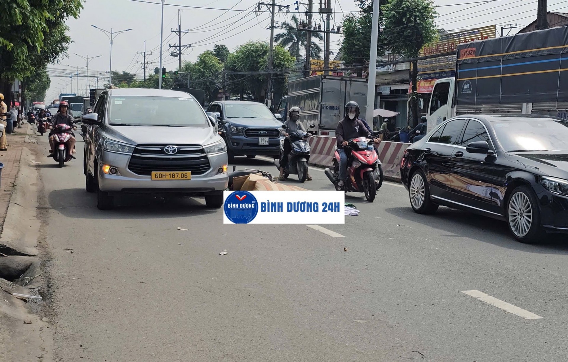 Tổng hợp tin tức tai nạn giao thông mới nhất ngày hôm nay 11/11/2025 Tổng hợp tin tức tai nạn giao thông mới nhất ngày hôm nay 11/11/2025