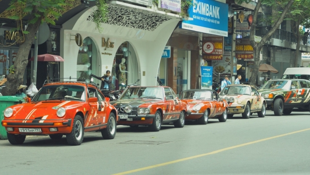 Dàn xe cổ châu Âu đổ bộ Việt Nam, khởi đầu hành trình Mekong 2025