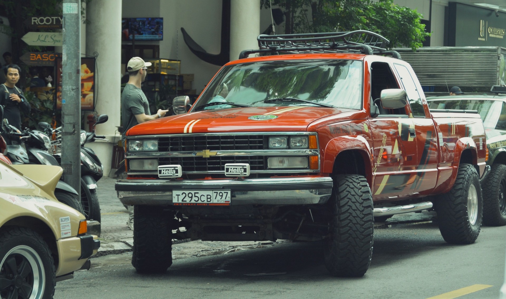 Dàn xe cổ châu Âu đổ bộ Việt Nam, khởi đầu hành trình Mekong 2025