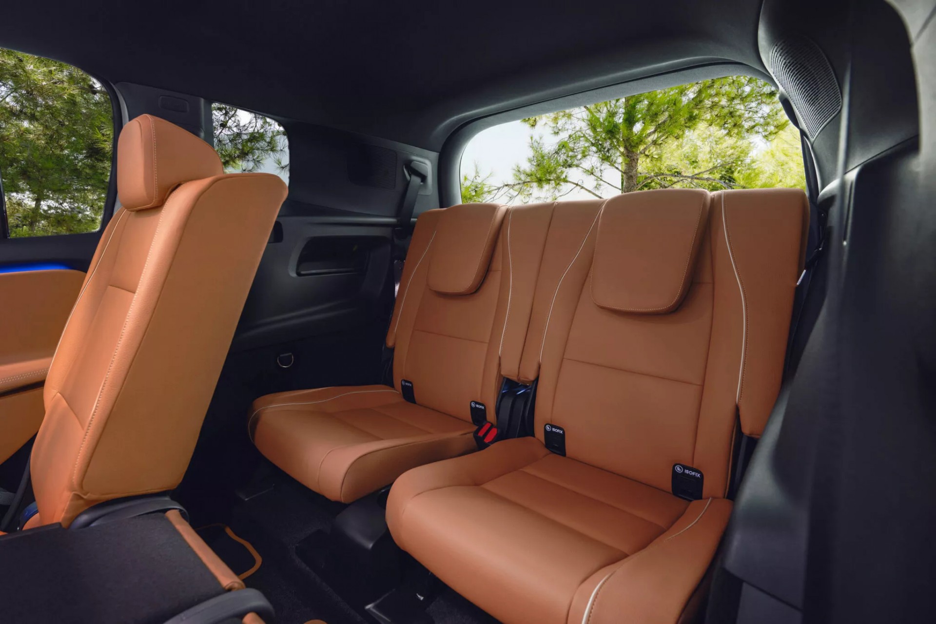Hàng ghế thứ ba của Mercedes-Benz GLB 2026