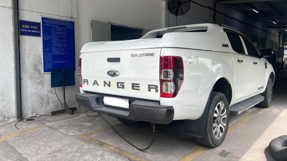 Xe cũ giá rẻ đối mặt nguy cơ bị hạn chế lưu thông nếu Hà Nội và TP HCM