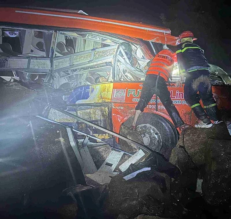 Tổng hợp tin tức tai nạn giao thông mới nhất ngày hôm nay 17/11/2025