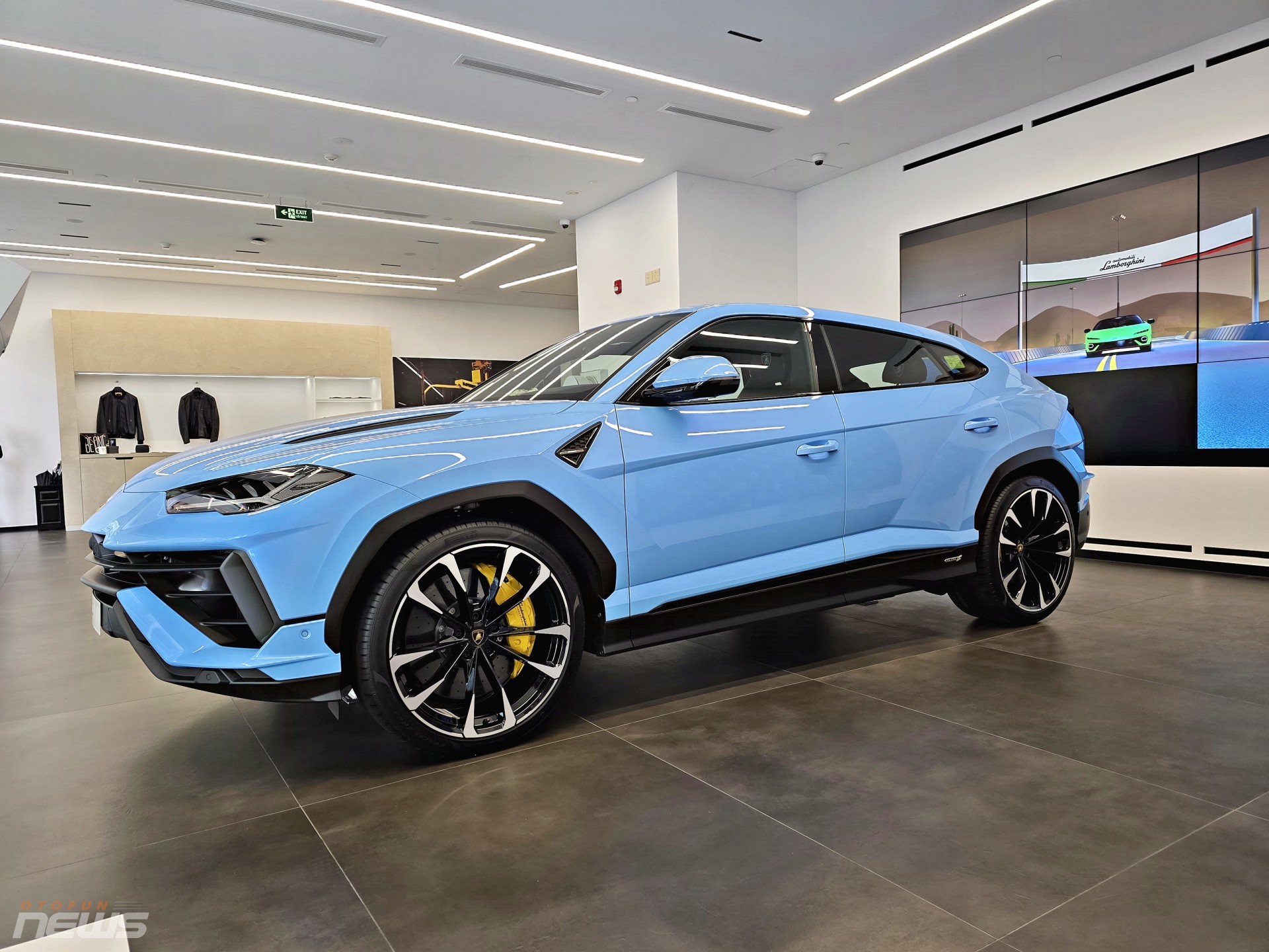 Ngắm Lamborghini Urus S giá hơn 15 tỷ đồng tại TP.HCM