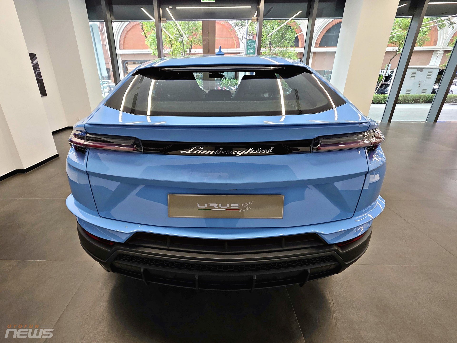 Ngắm Lamborghini Urus S giá hơn 15 tỷ đồng tại TP.HCM