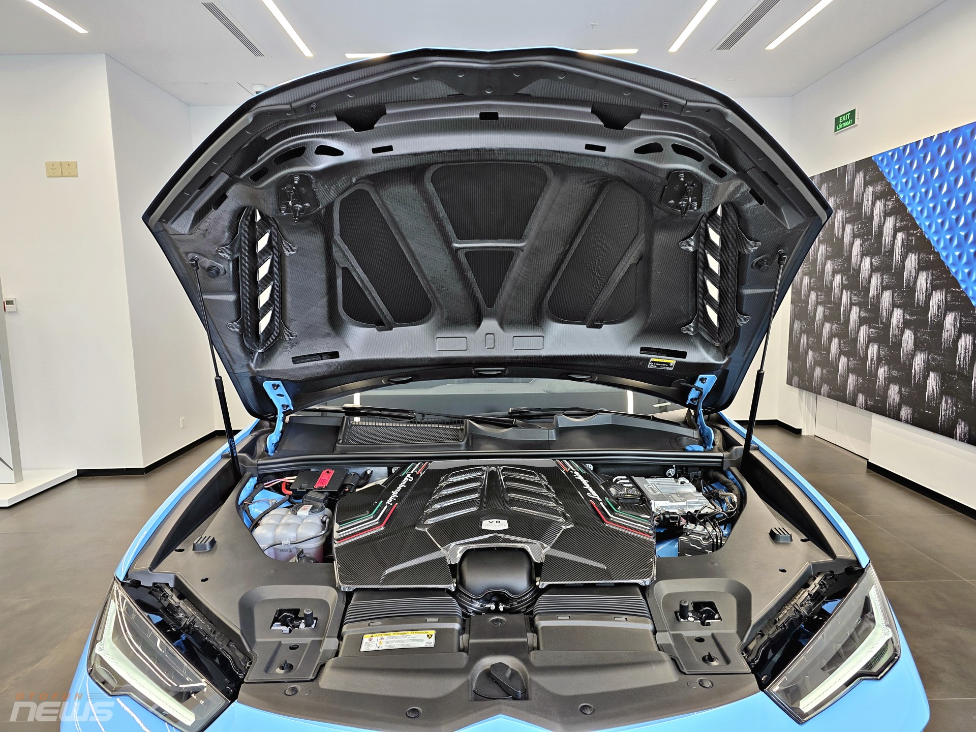 Ngắm Lamborghini Urus S giá hơn 15 tỷ đồng tại TP.HCM Ngắm Lamborghini Urus S giá hơn 15 tỷ đồng tại TP.HCM