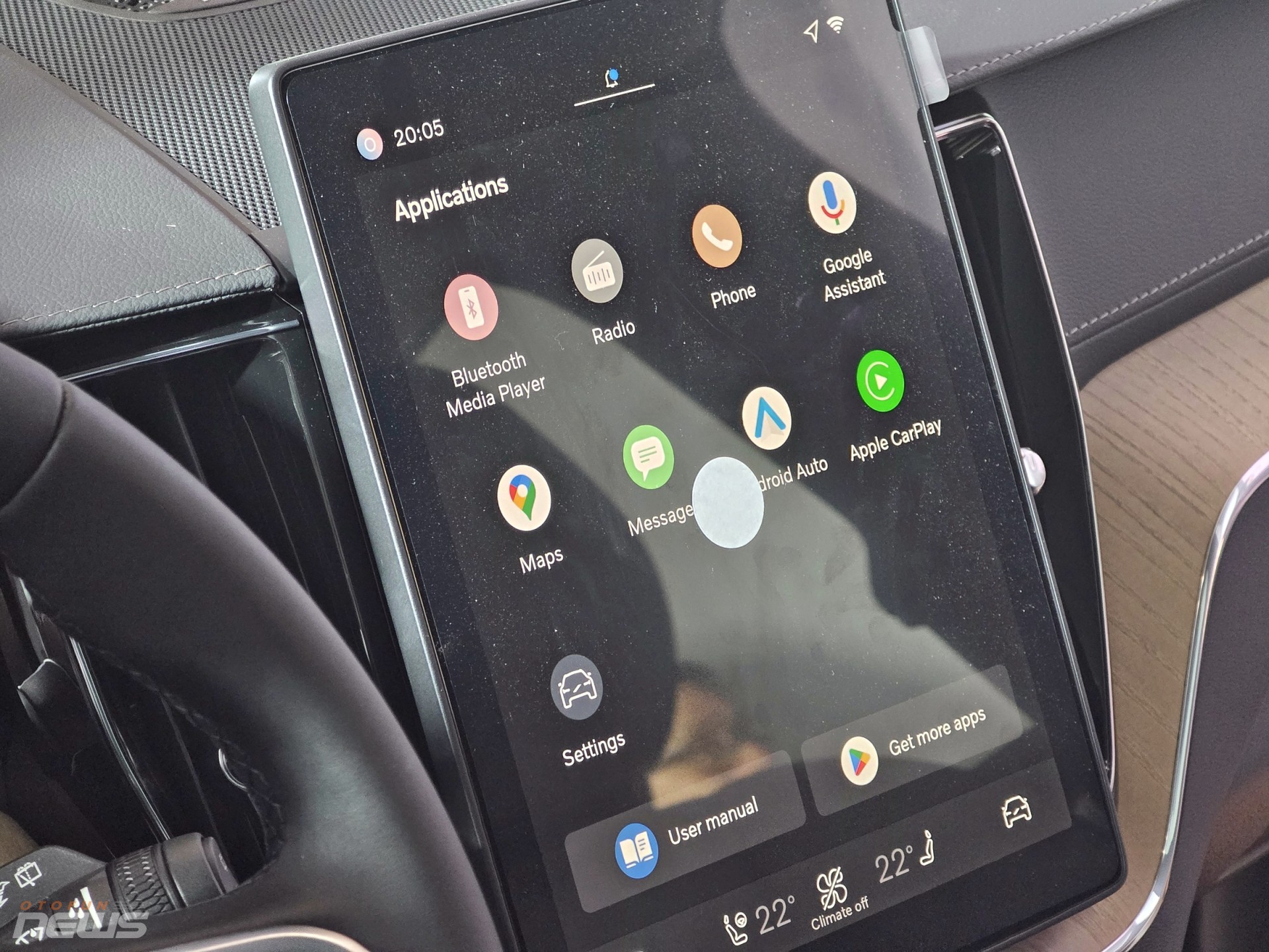 Bộ đôi Volvo XC60 và S90 2026 ra mắt, thêm trang bị, giá không đổi