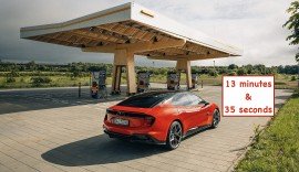 Xe điện hiệu suất cao Lotus Emeya lập kỷ lục sạc nhanh 10-80% chỉ trong 13 phút 35 giây